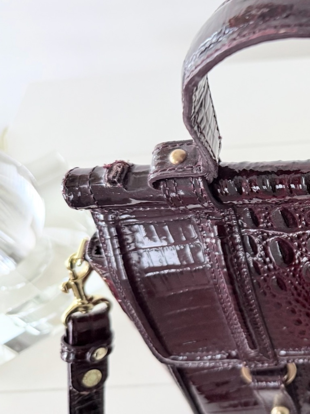 Brahmin Croc-Embossed Leather crossbody Bag in Deep Burgundy - Picture 7 of 8
